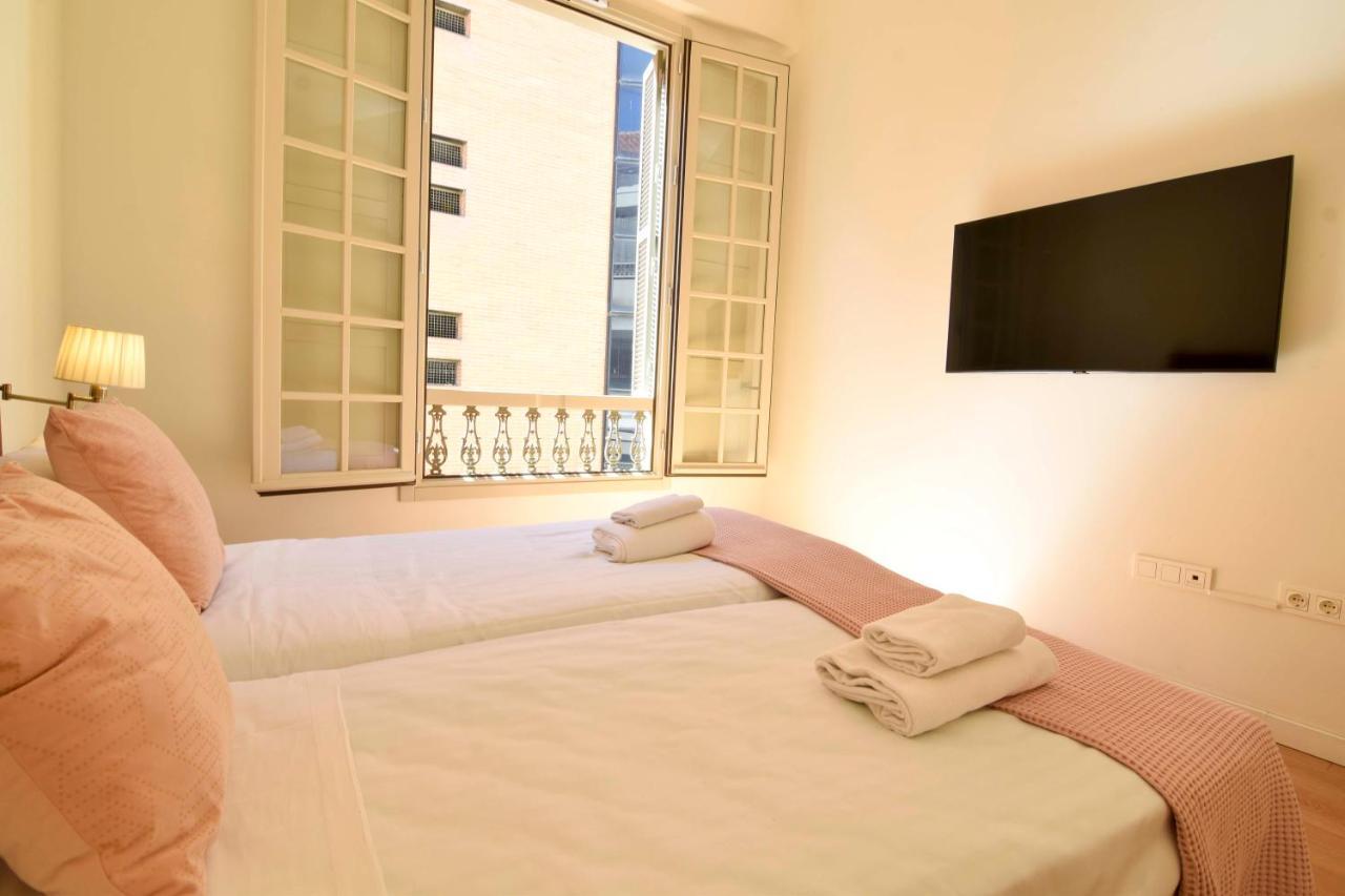 Letmalaga Plaza Del Teatro Premium Apartment Exterior photo